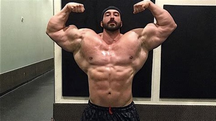 Craig Golias (Instagram Star) - Age, Birthday, Bio, Facts, Family, Net Worth, Height & More
