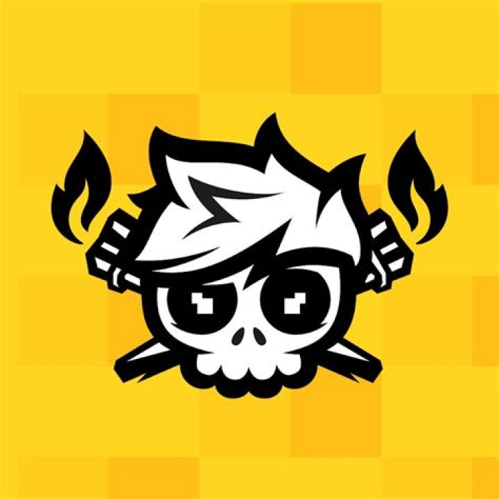 Crainer (YouTube Star) - Age, Birthday, Bio, Facts, Family, Net Worth, Height & More