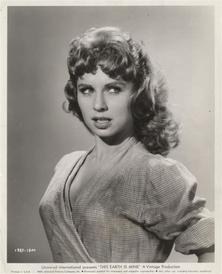 Cynthia Chenault Biography, Age, Height, Husband, Net Worth, Family