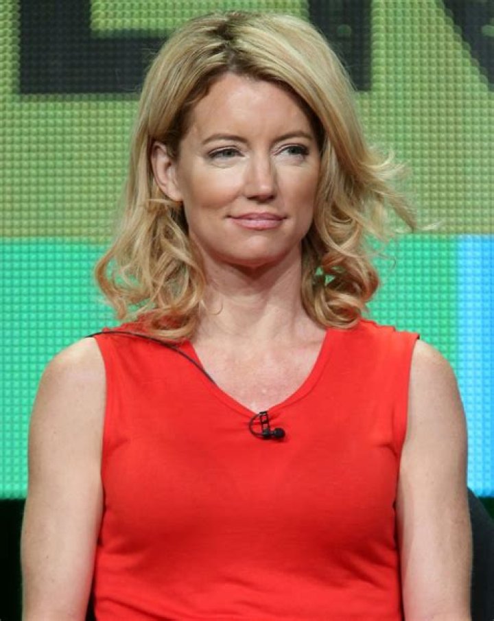 Cynthia Watros (TV Actress) - Age, Birthday, Bio, Facts, Family, Net Worth, Height & More