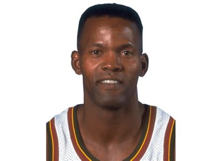 Dale Ellis (Basketball Player) - Age, Birthday, Bio, Facts, Family, Net Worth, Height & More