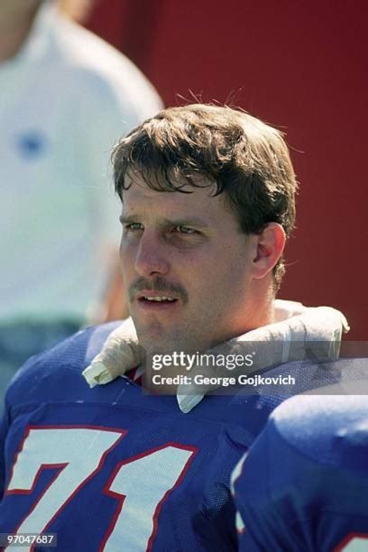 Dale Hellestrae Biography, Age, Height, Wife, Net Worth, Family