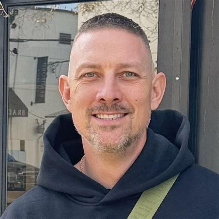 Damon Fryer (YouTube Star) - Age, Birthday, Bio, Facts, Family, Net Worth, Height & More