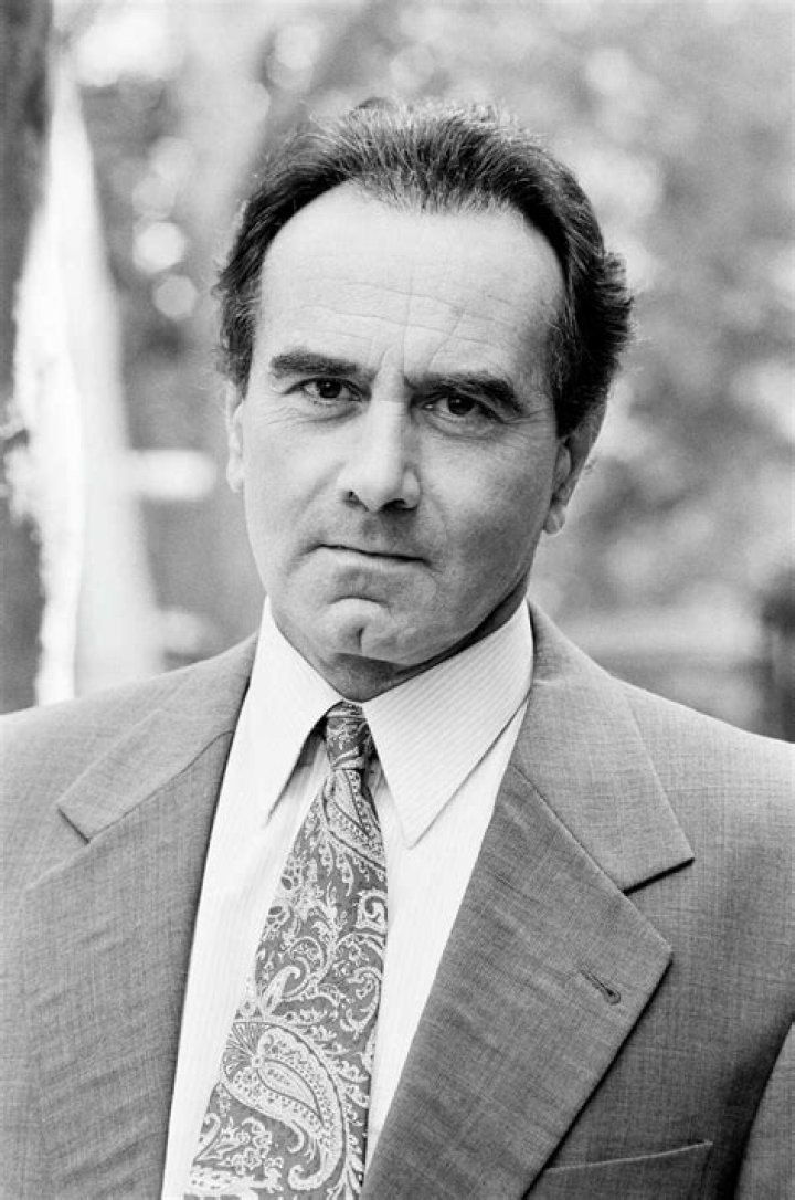 Dan Hedaya