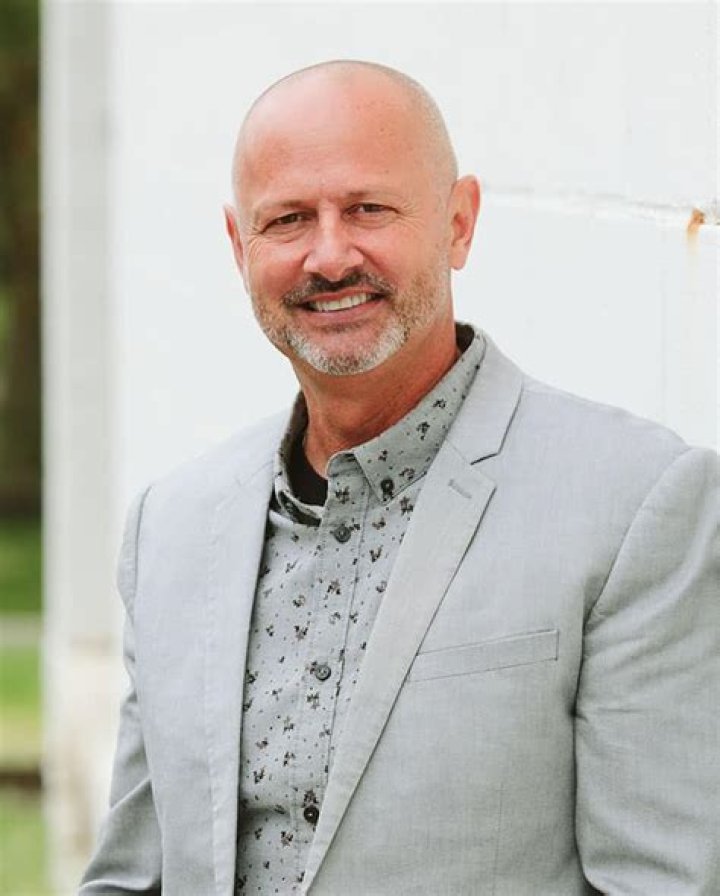 Dan Seaborn Biography, Age, Height, Wife, Net Worth, Family