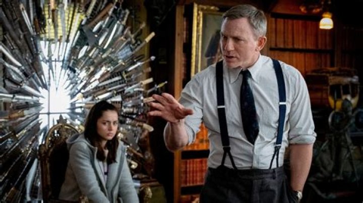 
Daniel Craig Couldn’t Quite Remember His ‘Knives Out’ Accent Before Filming The Sequel 
