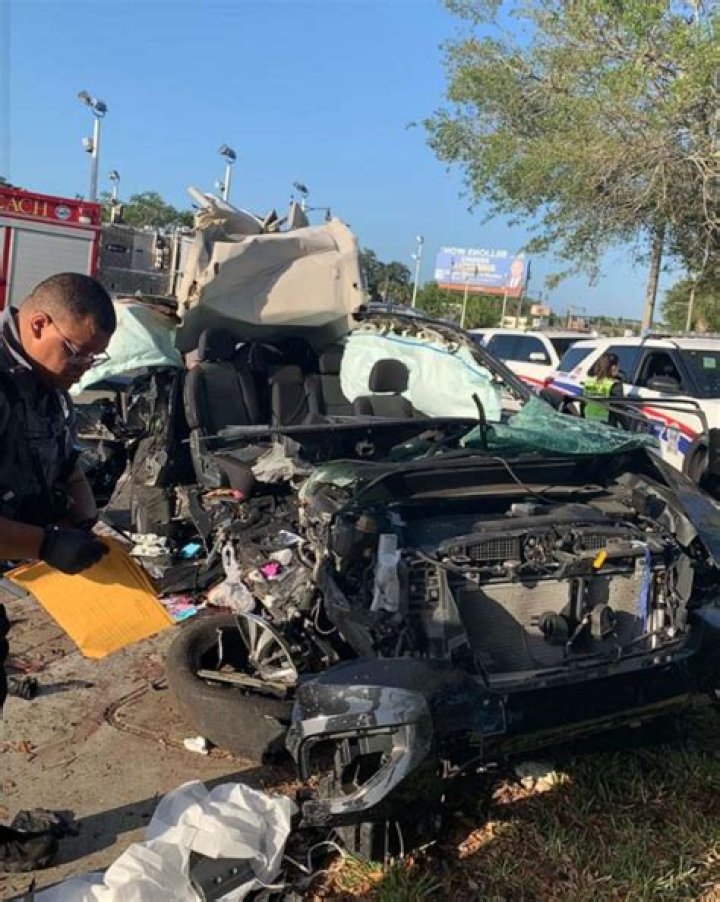 
Daniel Zuniga Motorcycle Accident: Learn About What Had Happened! 
