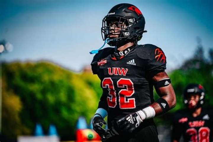 Darius Sanders Biography, Age, Height, Wife, Net Worth, Family