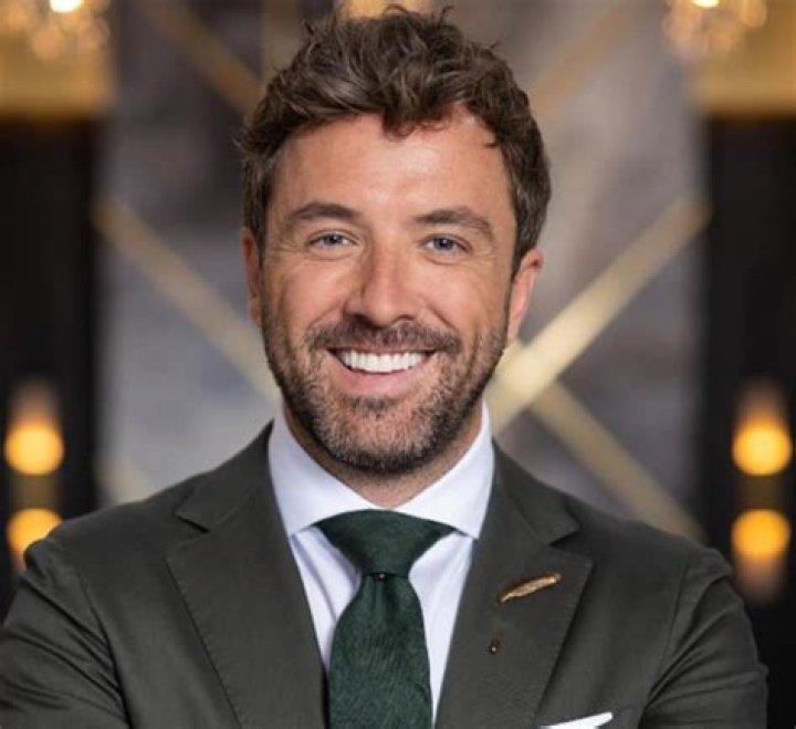 
Darren Mcmullen and Ex Girlfriend Milly Gattegno Relationship Timeline – Is The Celebrity Apprentice Star Married? 