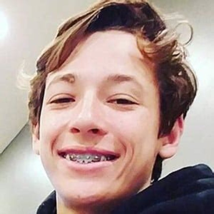 Dartanian Sloan (Movie Actor) - Age, Birthday, Bio, Facts, Family, Net Worth, Height & More