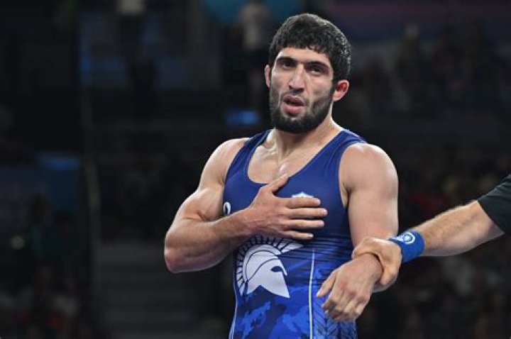 Dauren Kurugliev Biography, Age, Height, Wife, Net Worth, Family