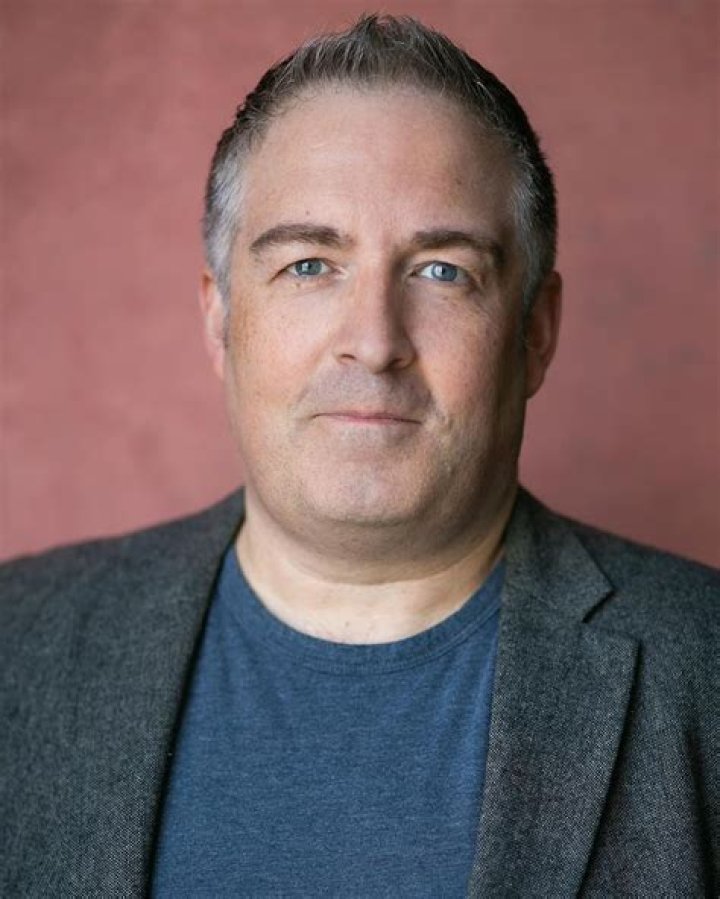 Dave Jones Biography, Age, Height, Wife, Net Worth, Family