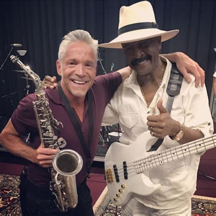 Dave Koz (Saxophonist) - Age, Birthday, Bio, Facts, Family, Net Worth, Height & More