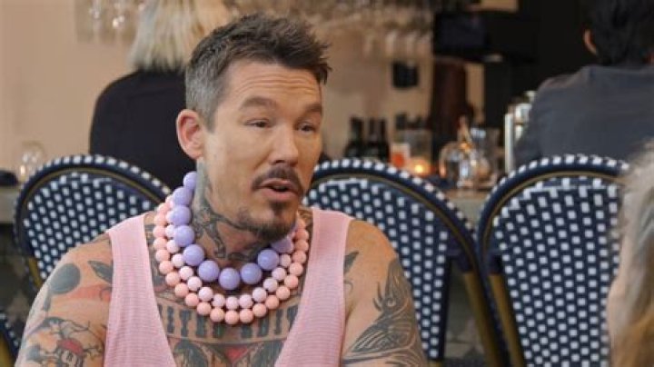 David Bromstad (TV Show Host) - Age, Birthday, Bio, Facts, Family, Net Worth, Height & More