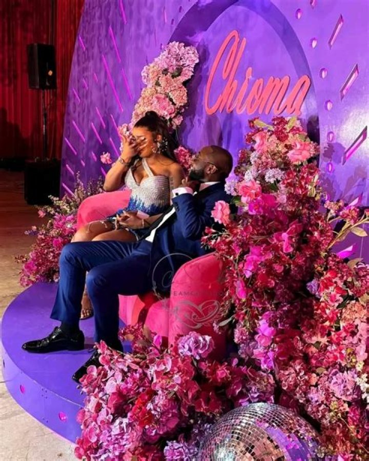 
Davido And His Fiancee Chioma Are Giving Us A Chill With This Lovely Photo 