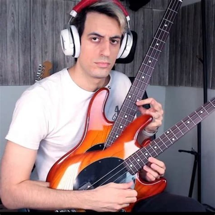 Davie504 (YouTube Star) - Age, Birthday, Bio, Facts, Family, Net Worth, Height & More