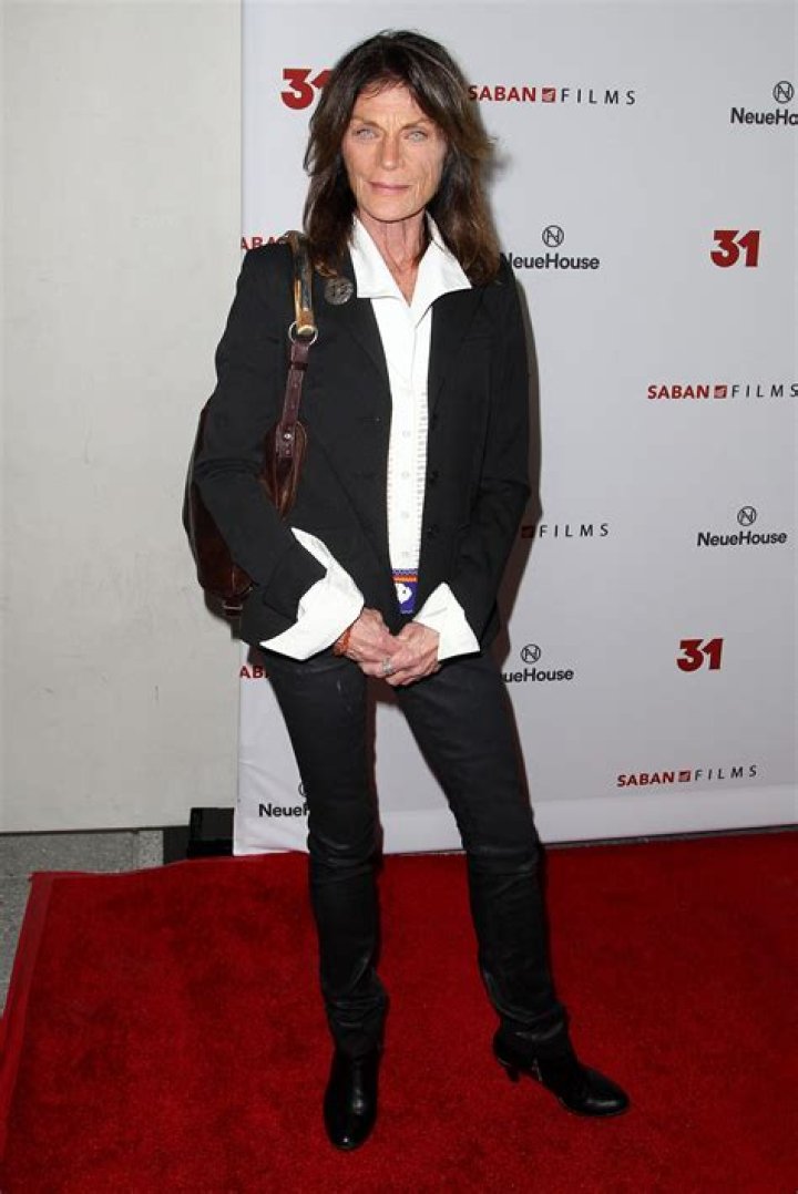 Dawn Foster Height, Weight, Net Worth, Age, Birthday, Wikipedia, Who, Nationality, Biography