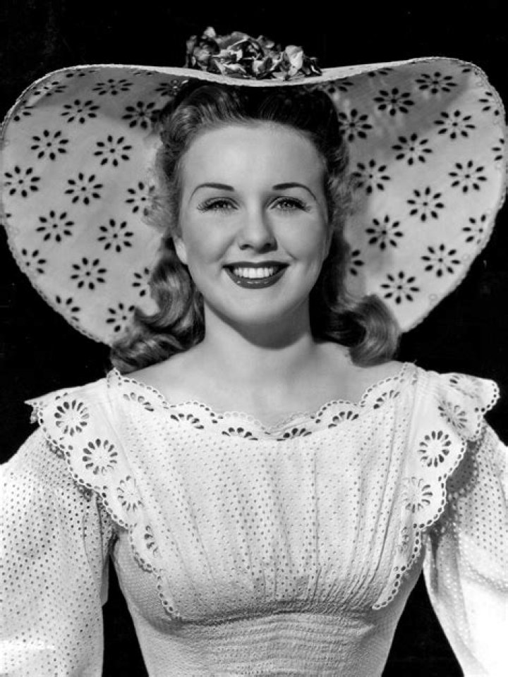 Deanna Durbin Biography, Age, Height, Husband, Net Worth, Family
