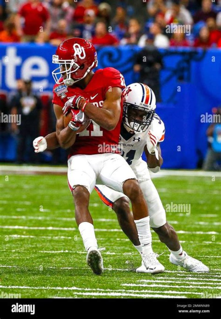 Dede Westbrook biografía, edad, altura, esposo, net worth, familia