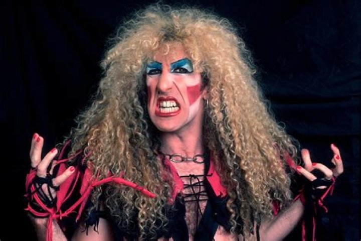 How tall is Dee Snider