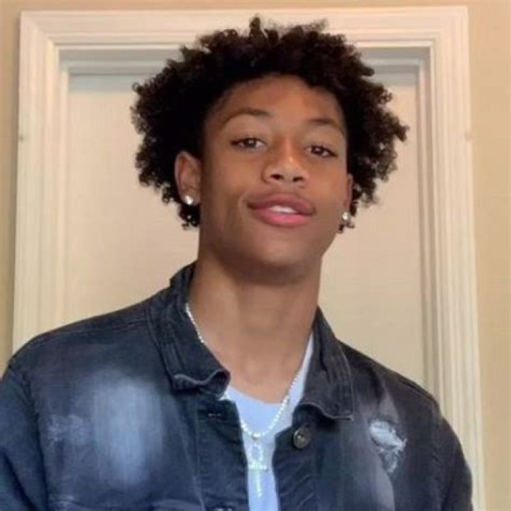 
Dejuane Mccoy Height, Weight, Net Worth, Age, Birthday, Wikipedia, Who, Nationality, Biography 