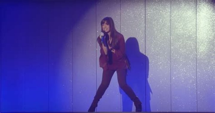 
Demi Lovata burns some love on self 