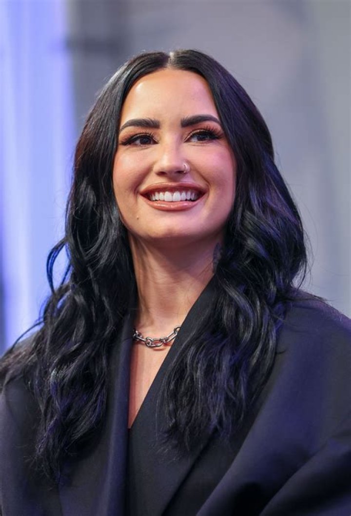 Demi Lovato (Pop Singer) - Age, Birthday, Bio, Facts, Family, Net Worth, Height & More