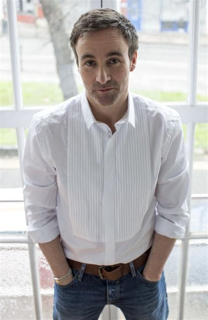 Derek Riddell (TV Actor) - Age, Birthday, Bio, Facts, Family, Net Worth, Height & More