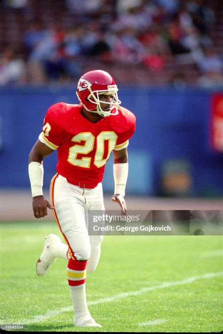 Deron Cherry Biography, Age, Height, Wife, Net Worth, Family