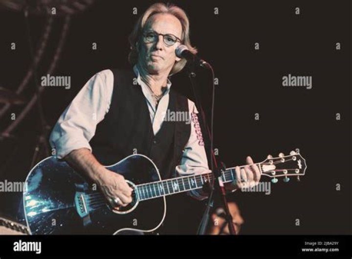 Dewey Bunnell biografía, edad, altura, esposo, net worth, familia