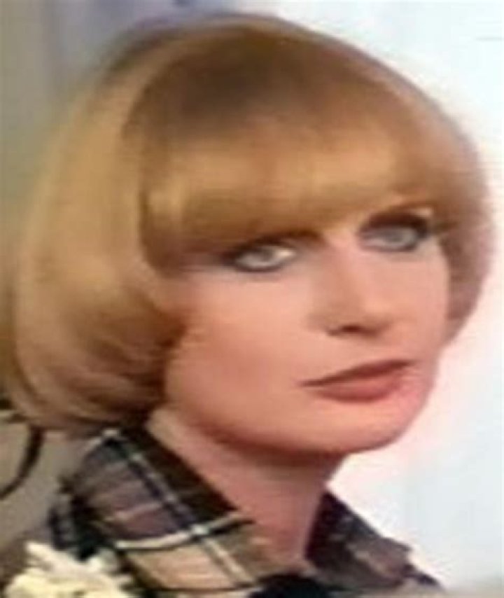 Diane Dubois Biography, Age, Height, Husband, Net Worth, Family