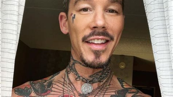 Did David Bromstad get a face tattoo? – Celebrity.fm – #1 Official Stars, Business & People Network, Wiki, Success story, Biography & Quotes