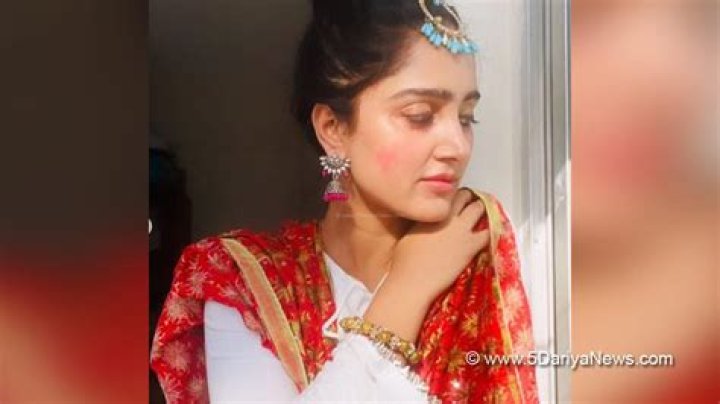 Who is Divya Singh? Wiki, Age, Family, BIO, Height & Facts About Mukesh Kumar’s Wife