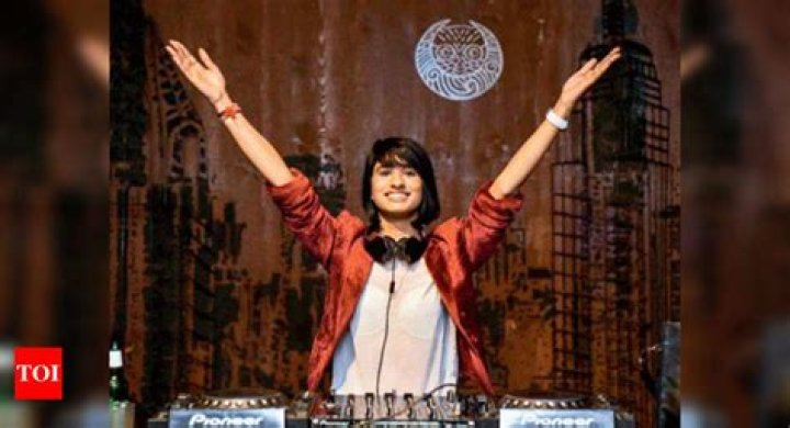 DJ Gouri (DJ) - Age, Birthday, Bio, Facts, Family, Net Worth, Height & More