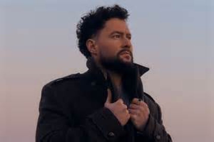 Do Almondmilkhunni And Calum Hood Have A Problematic Relationship?