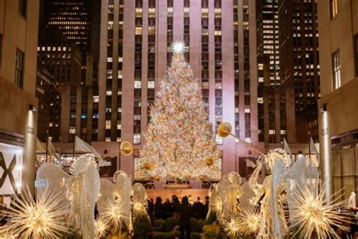 Do you need a ticket to see the Rockefeller tree?
