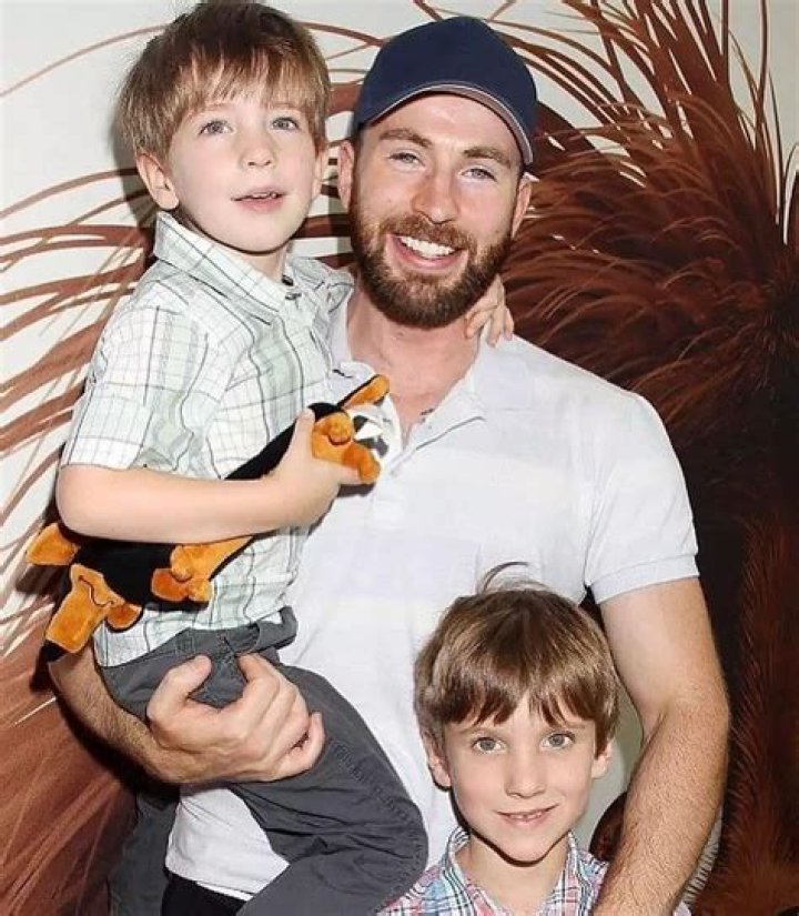 Does Chris Evans have children? – Celebrity.fm – #1 Official Stars, Business & People Network, Wiki, Success story, Biography & Quotes