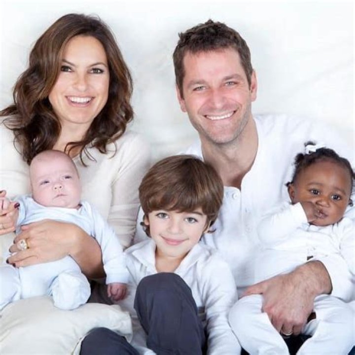 Har Mariska Hargitay ett biologiskt barn?