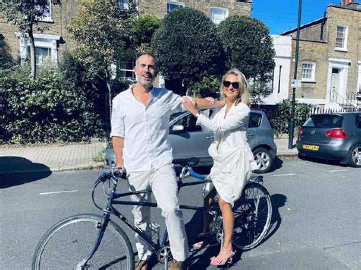 
Dr Dolly Theis Age: Xand van Tulleken Is Engaged To Girlfriend Turned Fiance, Is She a Conservative? 