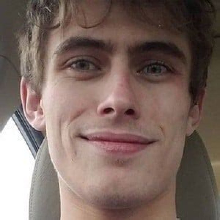 Drake Anthony (YouTube Star) - Age, Birthday, Bio, Facts, Family, Net Worth, Height & More