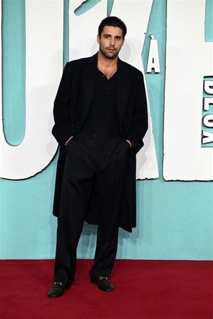 Drake Rodger (TV Actor) - Age, Birthday, Bio, Facts, Family, Net Worth, Height & More