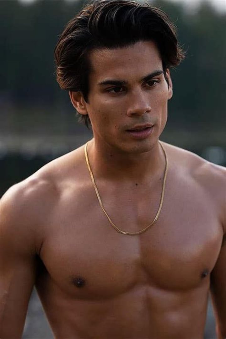 Astrology Birth Chart of Drew Ray Tanner (TV Actor) 2024