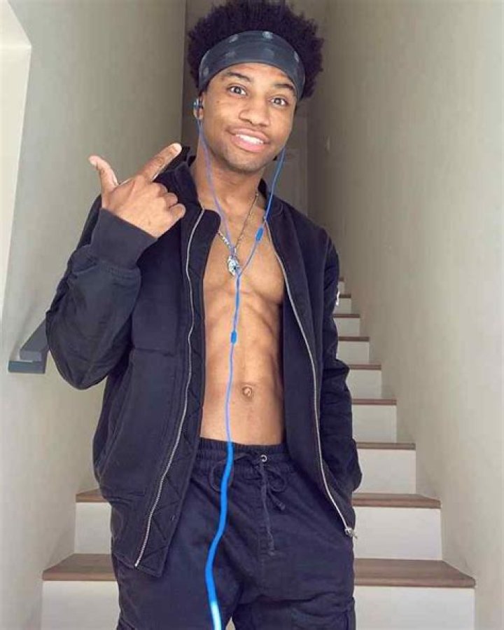 Du-Shaunt Stegall (Dancer) - Age, Birthday, Bio, Facts, Family, Net Worth, Height & More