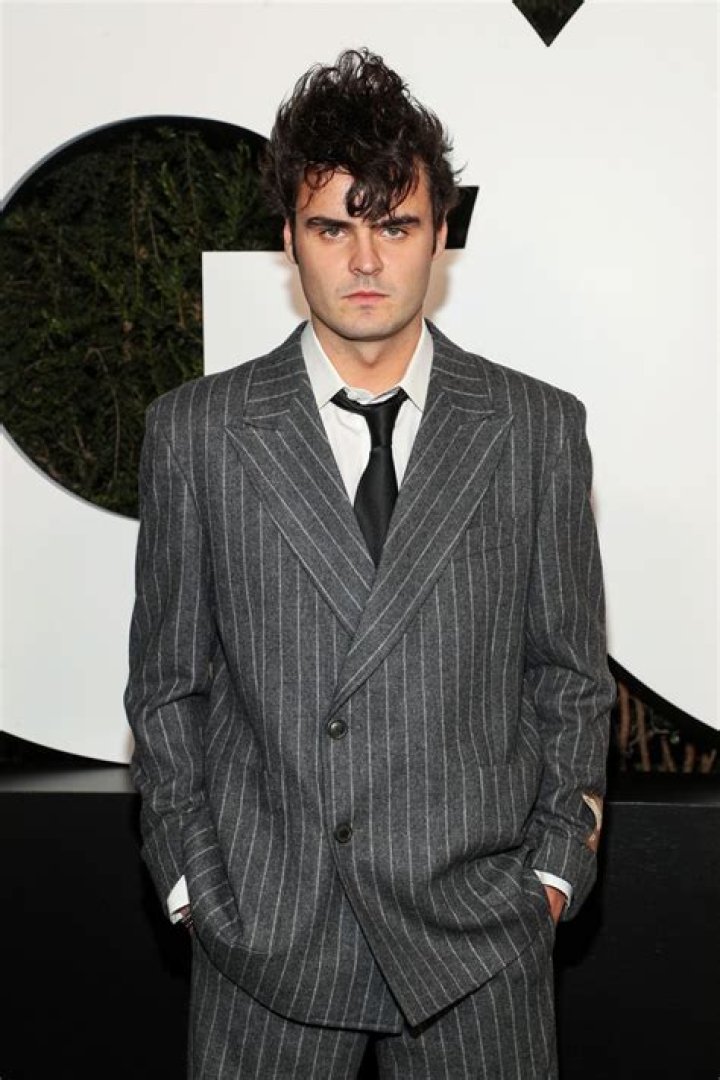 Duke Nicholson (Movie Actor) - Age, Birthday, Bio, Facts, Family, Net Worth, Height & More