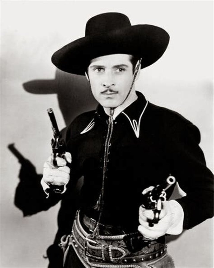 Duncan Renaldo Biography, Age, Height, Wife, Net Worth, Family