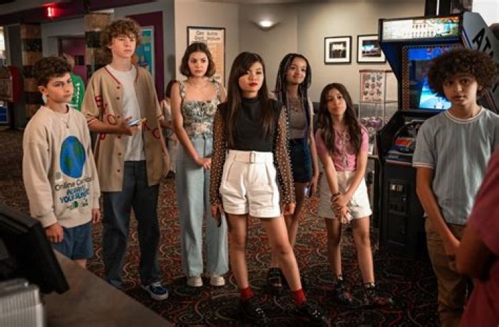 Dylan Hofman (YouTube Star) - Age, Birthday, Bio, Facts, Family, Net Worth, Height & More