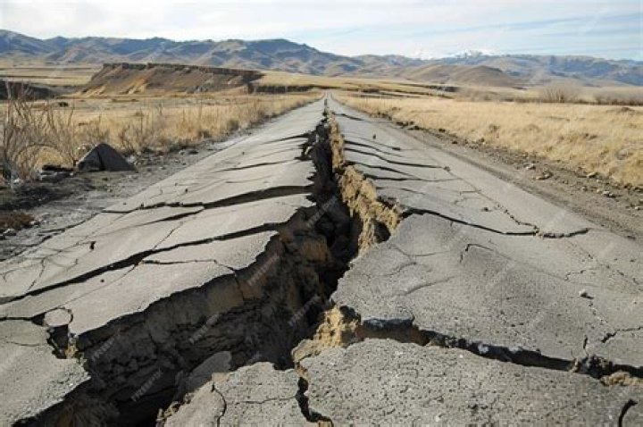 Earthquake (Comedian) - Age, Birthday, Bio, Facts, Family, Net Worth, Height & More