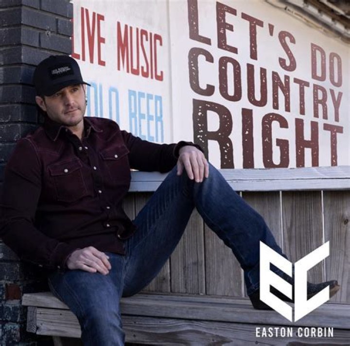 Easton Corbin (Country Singer) - Age, Birthday, Bio, Facts, Family, Net Worth, Height & More