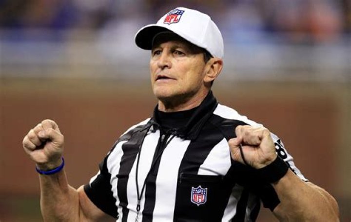 Ed Hochuli (Referee) - Age, Birthday, Bio, Facts, Family, Net Worth, Height & More