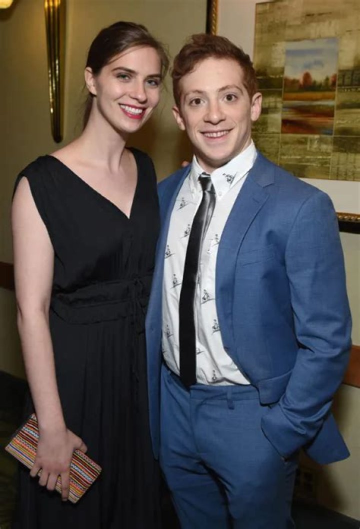 
Ed Slater Height, Weight, Net Worth, Age, Birthday, Wikipedia, Who, Instagram, Biography 